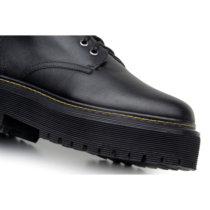 'Quinn' corn-leather 🌽 boot with stacked sole by Zette Shoes - black