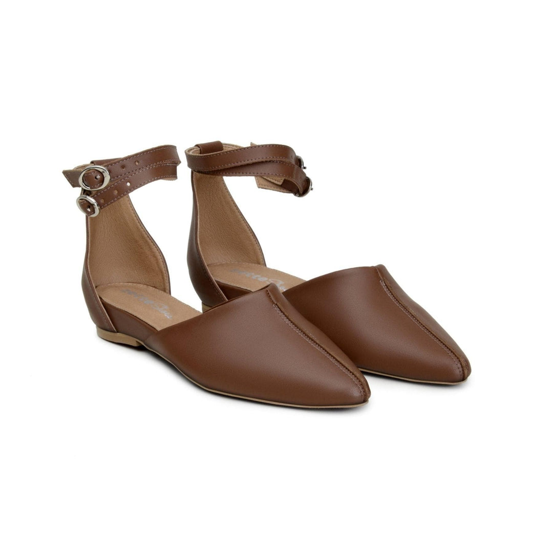 'Giselle' women's cognac flat with ankle-strap by Zette Shoes