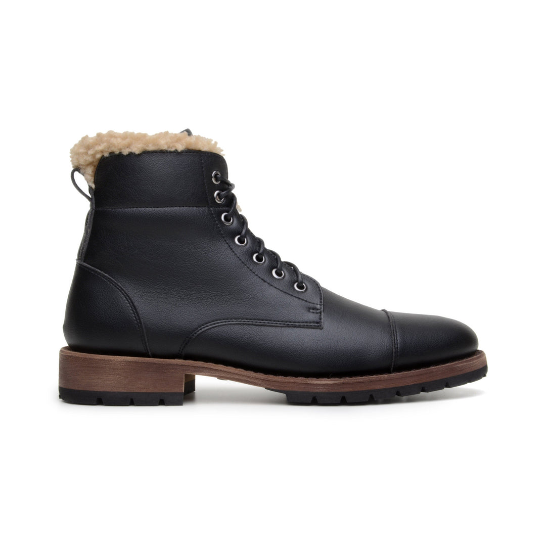 'Crusoe' men's vegan boot with faux-shearling lining by Zette Shoes - black