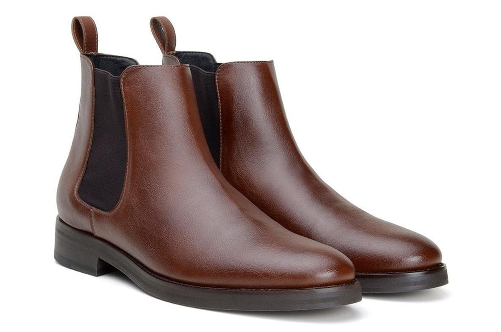 'Lover' classic chelsea boot in high-quality vegan leather by Brave Gentleman - cognac - Vegan Style
