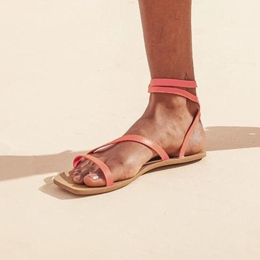Flat vegan sandal by Arenaria - orange