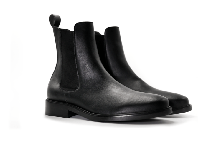 Men's vegan chelsea boot by Brave Gentleman. Luxurious vegan boots for men.