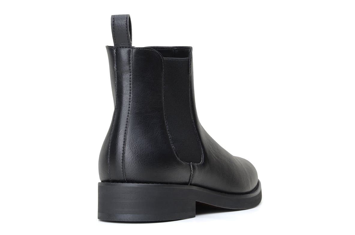 Public opinion shop joshua chelsea boot