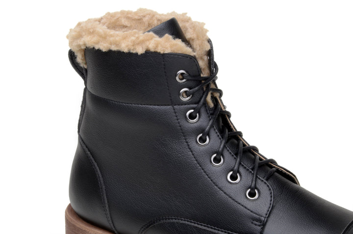 'Crusoe' men's vegan boot with faux-shearling lining by Zette Shoes - black
