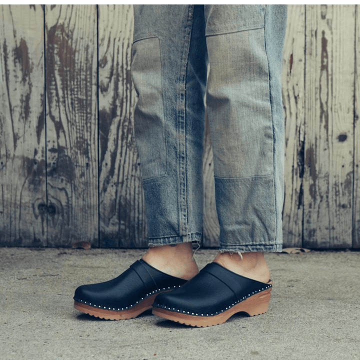 'Da Vinci' vegan leather clogs by Good Guys Don't Wear Leather - black