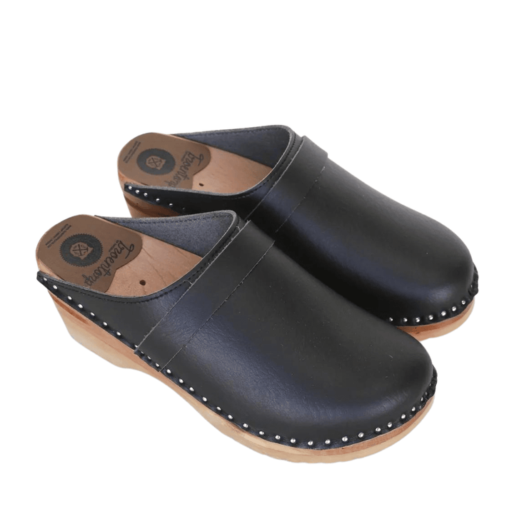 'Da Vinci' vegan leather clogs by Good Guys Don't Wear Leather - black