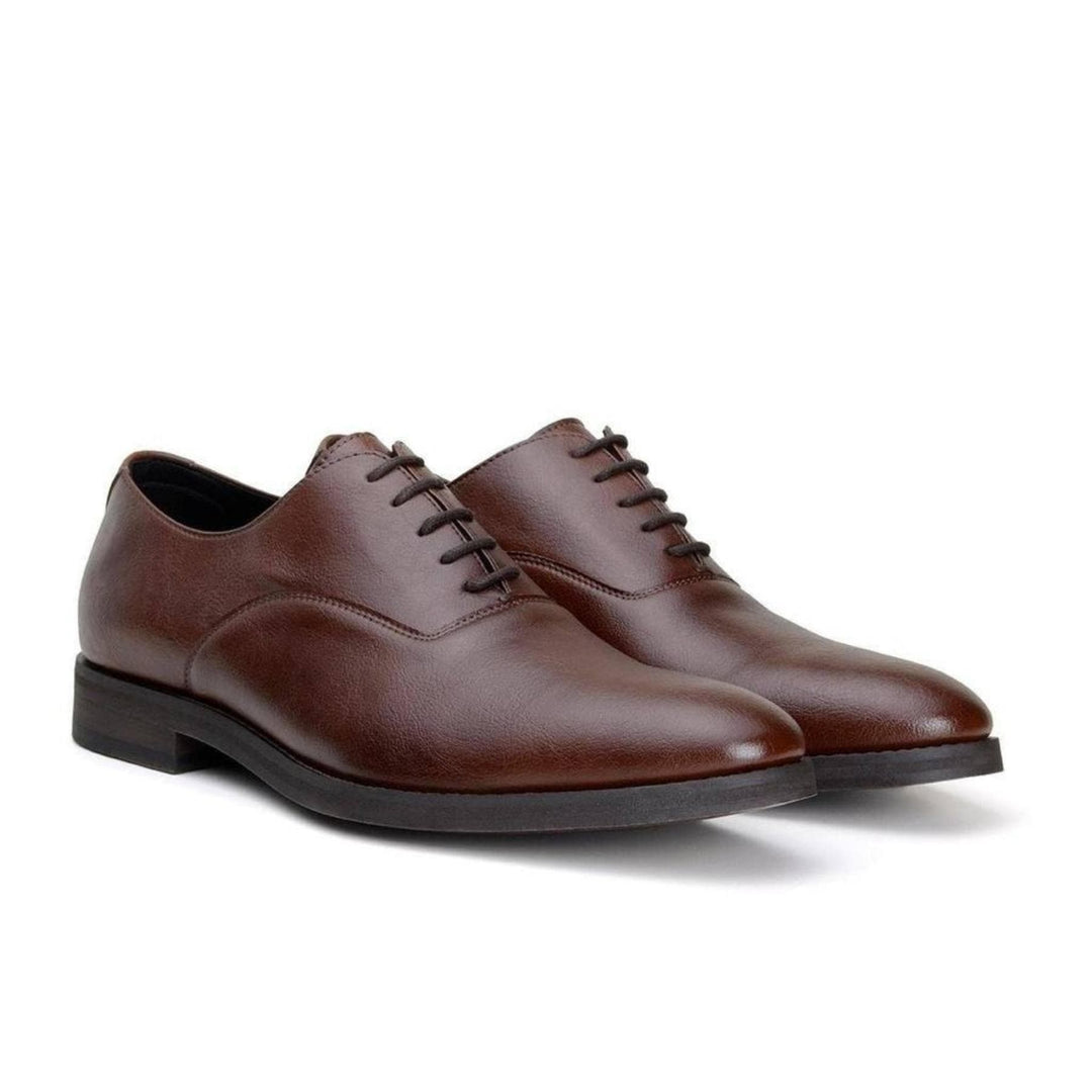 'Executive' classic oxford in high-quality vegan leather by Brave Gentleman - brown