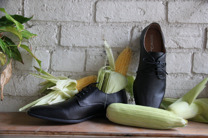 'Nero' Men's corn-leather 🌽 Derby shoe by Zette Shoes - matte black