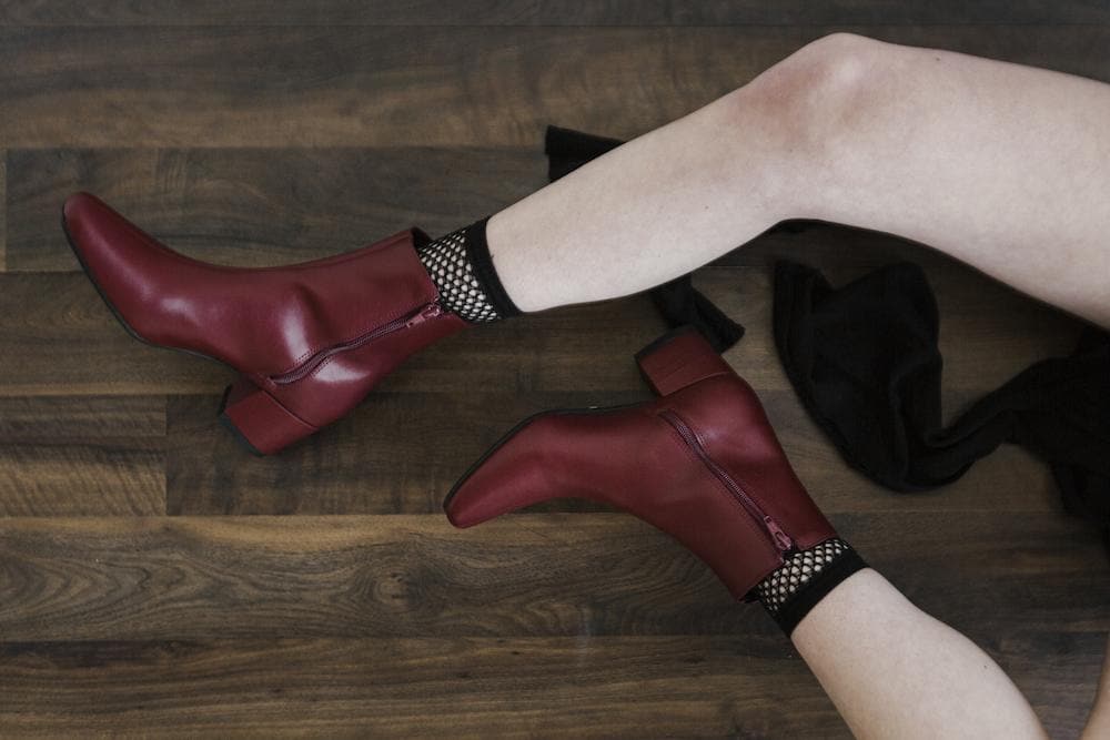 Jacqui vegan leather ankle boots in Burgundy red