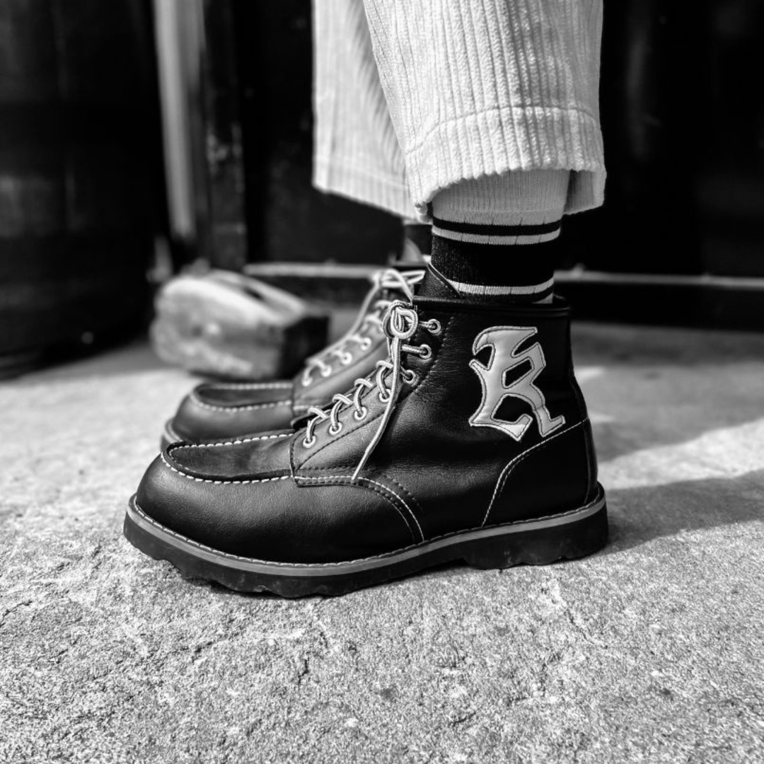 'Redwing' Vegan lace-up work boot by King55 - Black