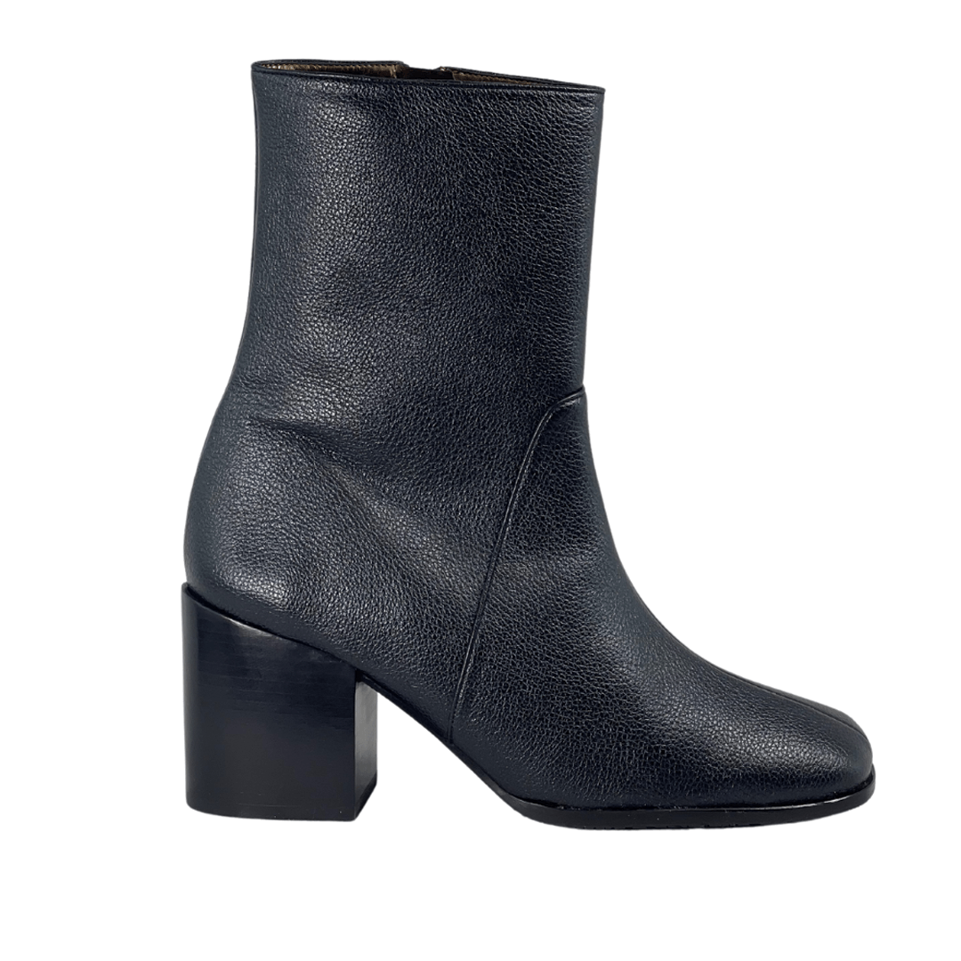 'Menos' vegan-leather mid-calf boot by Zette Shoes - black