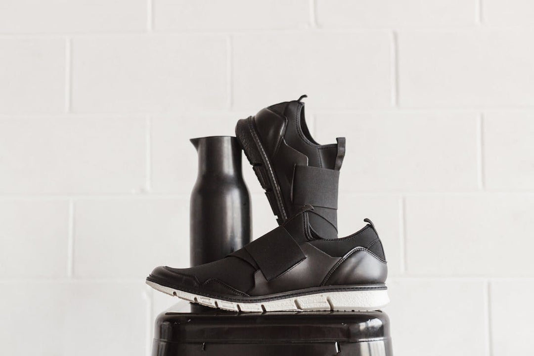 'Caspar' - men's vegan sneaker by Zette Shoes - black - Vegan Style