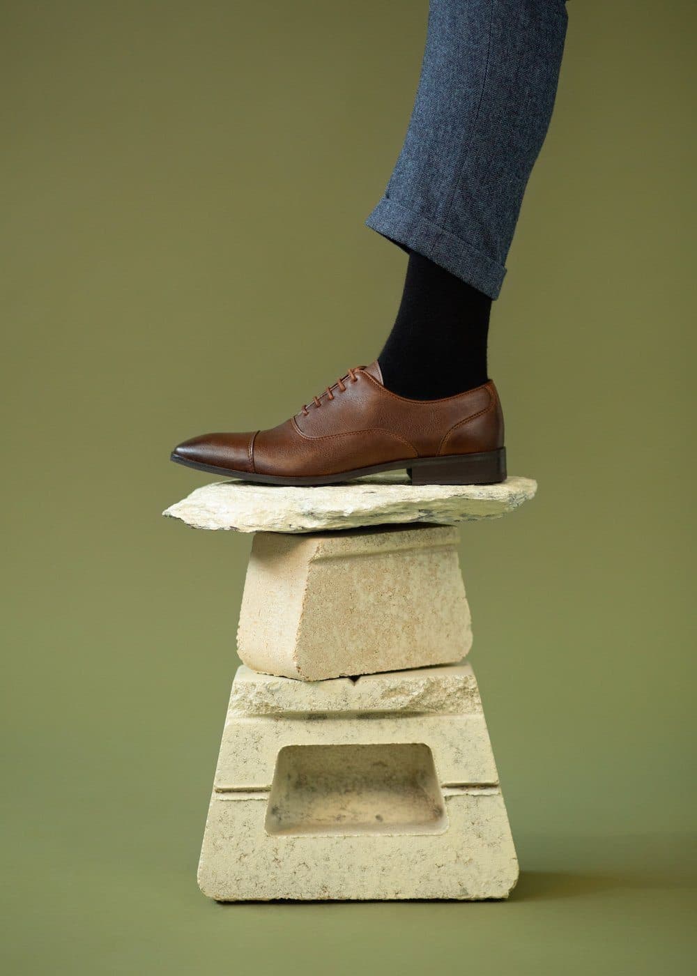 'Laurent' - cap-toe classic vegan oxford in chestnut by Zette Shoes - Vegan Style