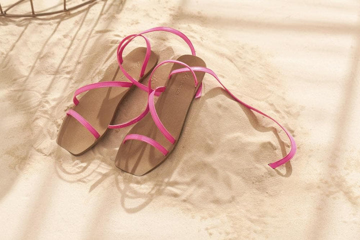 Flat sandal by Arenaria - pink